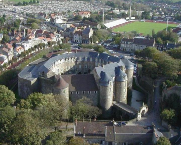 Au Coeur De Boulogne Sur Mer מראה חיצוני תמונה